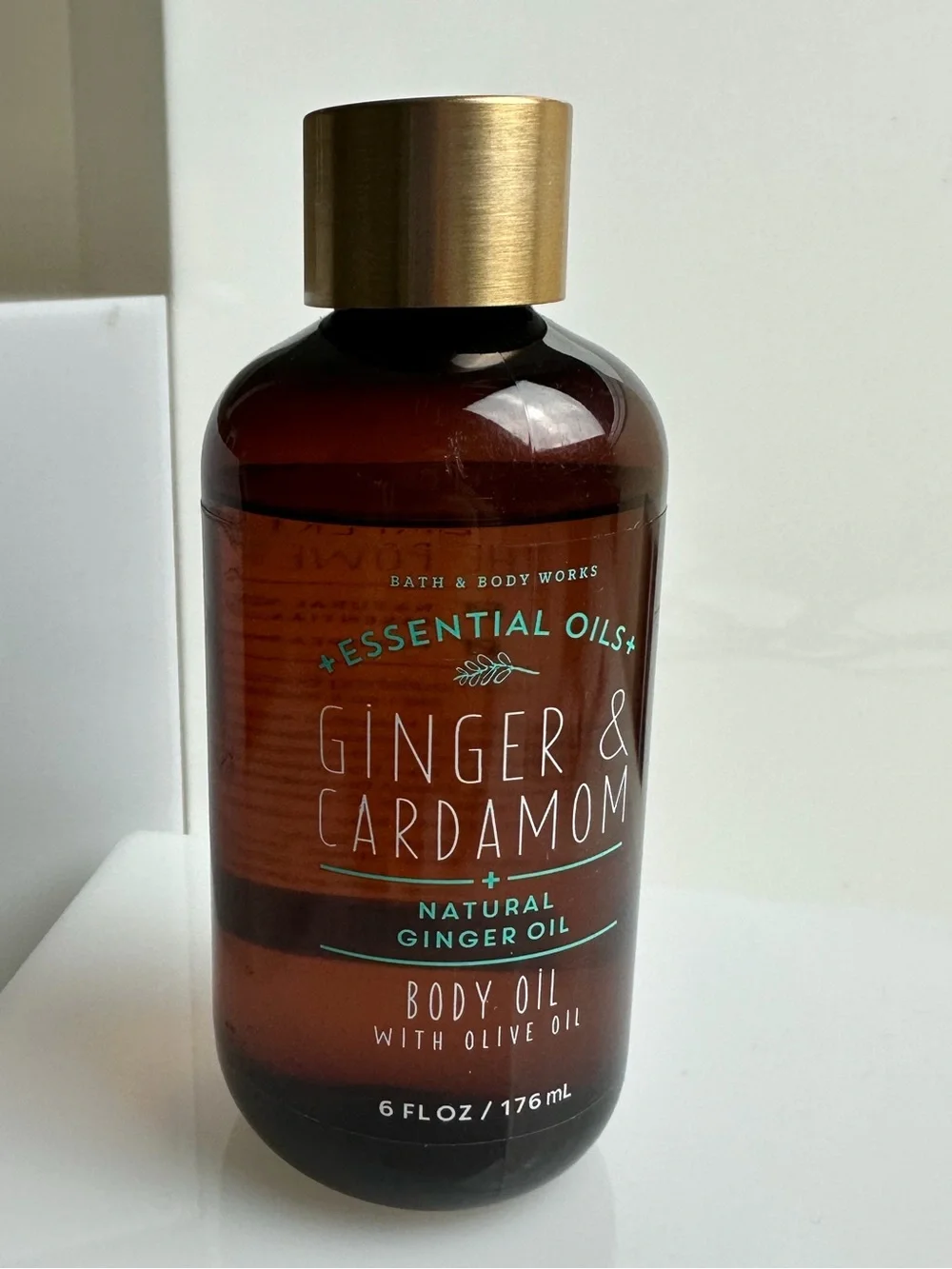 Bath & Body Works Essential Oils Ginger & Cardamom Body Oil 6 Fl Oz Rare